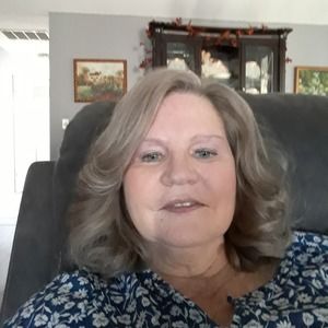 Meet your Posher, Denise